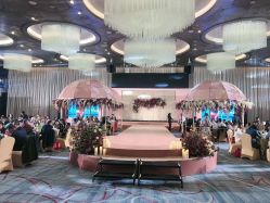 点击看大图 -上海中心宴会厅·婚礼中心
