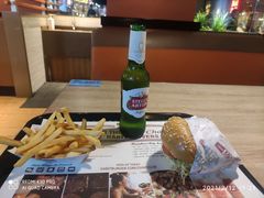 -The Habit Burger Grill 哈比特汉堡(复兴soho店)