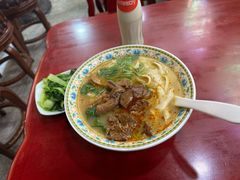 -金杨拉面王小吃面馆·牛三宝面·红烧牛肉粉