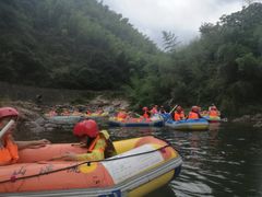 -安吉龙王山峡谷漂流