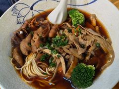老卤肥肠面-囿面传统制面馆(中央路店)