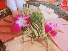 -谭鸭血老火锅(漳州路店)