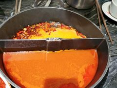 鸳鸯锅-热火朝天鲜切牛肉火锅(南强街巷店)