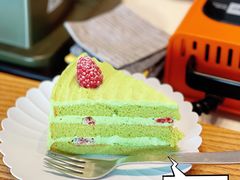 开心果奶油树莓戚风-三花屋 Mihhanaya