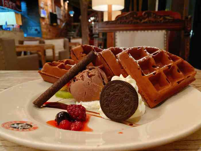 漫咖啡(丽都店)-"在四德公园旁边,周末可以逛逛公园,来漫咖.