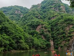 -龙潭大峡谷