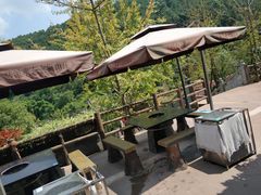 -楠柏弯休闲山庄(梨花溪店)