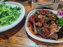 -小小饭店·休闲农庄·安吉松树林里的农家菜