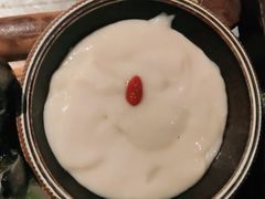 -老牌坊云南鱼豆花火锅(哈西万达店)