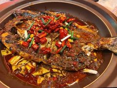 -鸣记脆皮烤鱼·海鲜烤鱼(三八广场店)
