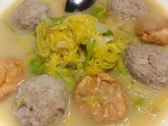 浓汤白菜炖肉丸-观宴中餐厅