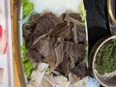 -顶顶汤火牛排火锅·经典铜锅涮肉