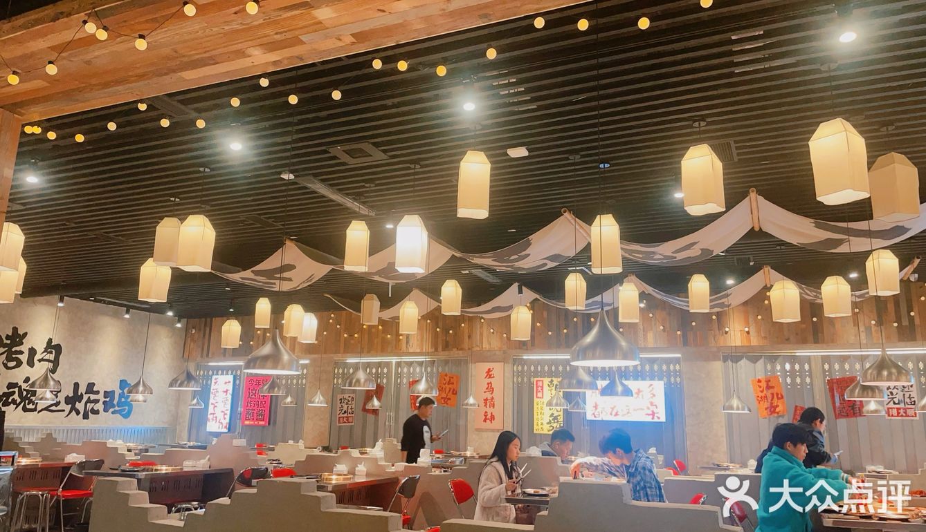 烤肉自助宝藏店！来三次才吃到！还有无限炸鸡