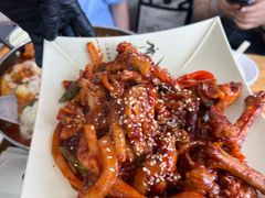 -亲昵春川鸡排(韩国美食街店)