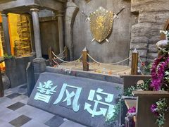 -暴风岛沉浸式体验馆(百联世纪店)