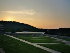 -上海佘山世茂艾美酒店