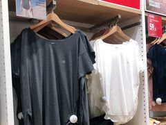 -优衣库(东莞汇一城店)