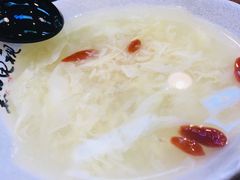 -黑白电视长沙小吃(美林M·LIVE天地东座店)