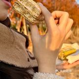 Wokkk...厦门这个拿破仑酥和落羽杉好配