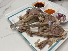 -三江源美食城