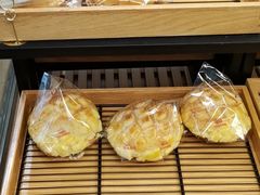 -顶东面包花园·生日蛋糕(世博店)