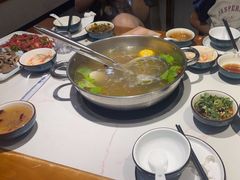 -乡土黄·鲜牛肉火锅·小龙虾(兴业街店)