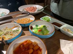 -明洞阿姨·韩式酱蟹烤肉·创意料理(三元桥店)