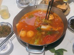 -王奋斗贵州酸汤牛肉火锅