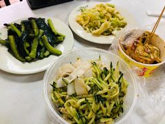 酸辣瓜条-清真永恒华威肉饼(潘家园店)