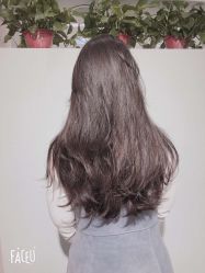 -构想时尚发型会所