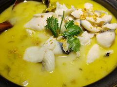 -九锅一堂酸菜鱼(学府凯德店)