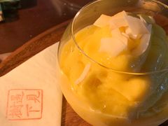 芒果冰沙-樹下遇见树·咖啡