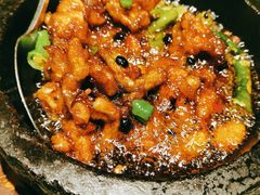 石锅杭椒牛蛙-桂满陇天书(南京德基旗舰店)