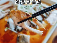 清蒸武昌鱼-莲餐厅·湖北菜·藕汤是头牌(愚园路店)