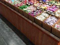 -来伊份(制造局路店)