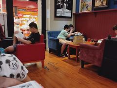-西西弗书店&矢量咖啡(壹方购物中心店)