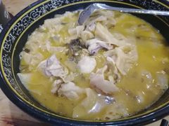 酸菜鸡-油城印象(宾南路店)