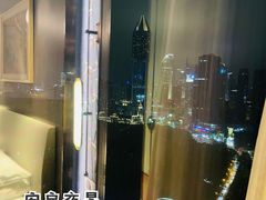 -上海世茂皇家艾美酒店