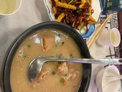 -霄汉牛三鲜湖北砂锅菜(万松园2店)