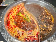 -廖掌柜·重庆鲜货火锅(上海首店)