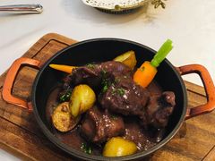 勃艮第炖牛肉-北京古城老院厉晓麟精致菜