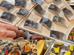 -围炉肉舍•炭烤活鳗•丹东海鲜烤肉(步行街店)