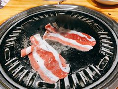 精品牛五花-唯成•韩国炭火烤肉 유성고기