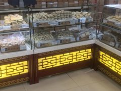面包甜点陈列柜-老鼎丰(靖宇街总店)