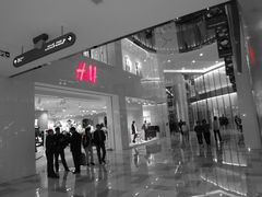-H&M(鹏欣水游城店)