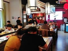 -川流不息·地道川菜·小龙虾(新松江路店)