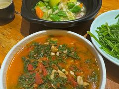 -老滇山寨•云南特色菜•地方菜•民族风情歌舞表演(金碧店)