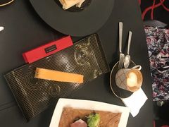 -Salon de The de Joel Robuchon(外滩18号店)