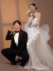 -至臻微拉婚纱摄影