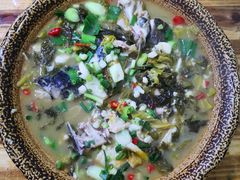 酸菜鱼头-朗妈私房菜(婺女州店)
